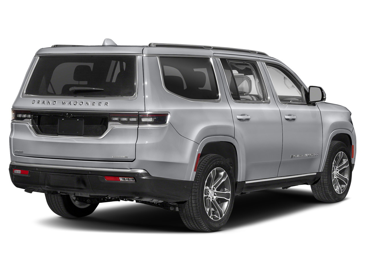 2023 Jeep Grand Wagoneer II photo 2