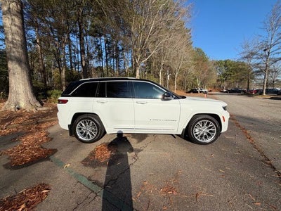 2023 Jeep Grand Cherokee Summit