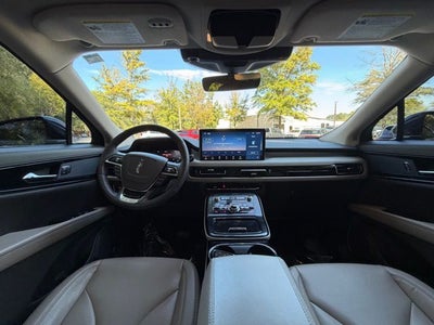 2022 Lincoln Nautilus Standard