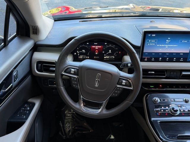 2022 Lincoln Nautilus Standard