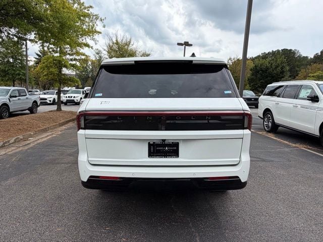 2025 Lincoln Navigator L Reserve