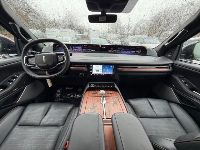 2025 Lincoln Navigator L Black Label