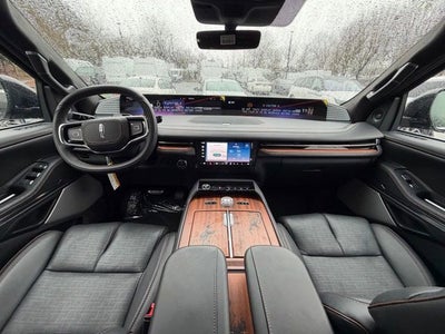 2025 Lincoln Navigator L Black Label