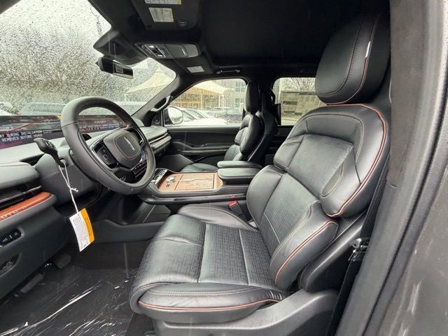 2025 Lincoln Navigator L Black Label