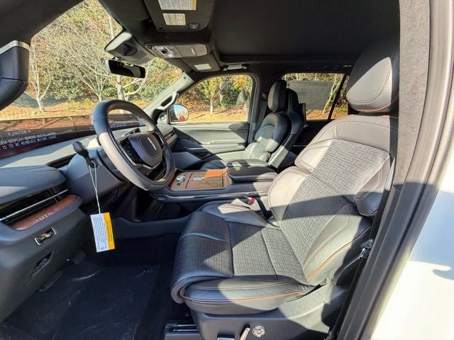 2025 Lincoln Navigator L Black Label