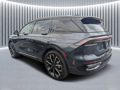 2024 Lincoln Nautilus Reserve