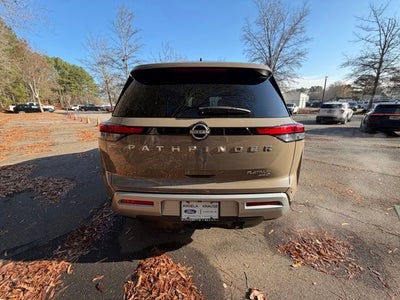 2024 Nissan Pathfinder Platinum