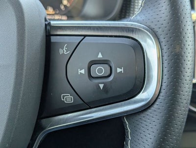 2021 Volvo XC40 R-Design