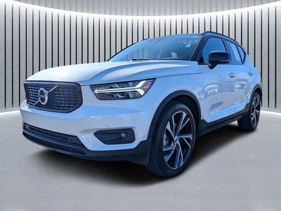 2021 Volvo XC40 R-Design
