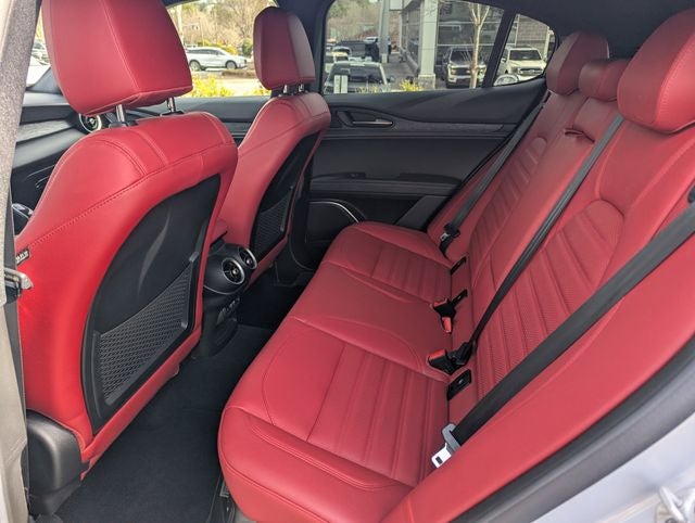 2023 Alfa Romeo Stelvio Sprint