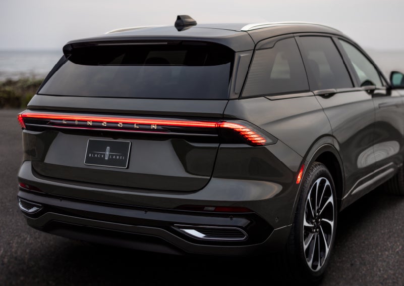 The rear of a 2024 Lincoln Black Label Nautilus® SUV displays full LED rear lighting. | Angela Krause Lincoln of Alpharetta in Alpharetta GA
