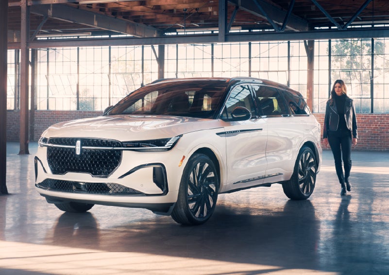 A person approaches a 2026 Lincoln Nautilus® SUV. | Angela Krause Lincoln of Alpharetta in Alpharetta GA