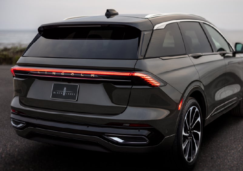 The rear of a 2026 Lincoln Black Label™ Nautilus® SUV displays full LED rear lighting. | Angela Krause Lincoln of Alpharetta in Alpharetta GA